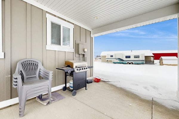 Brand new dog friendly home, with ATV access out the front door