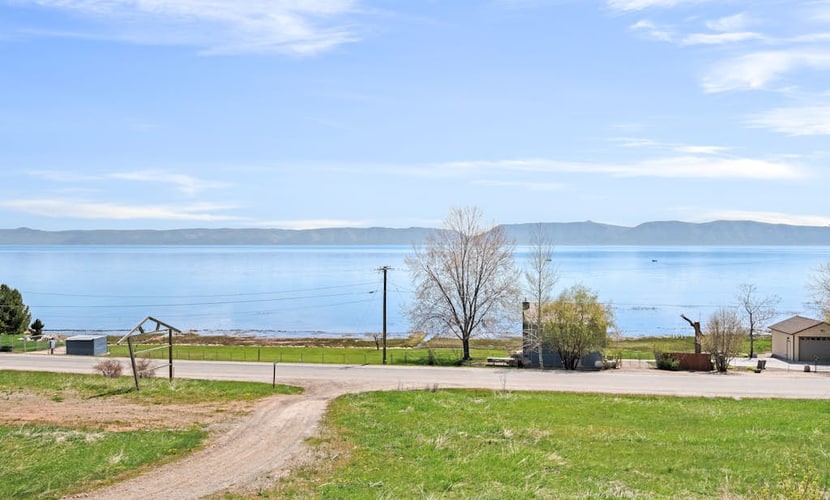 Hillside home w/ deck & beautiful views of Bear Lake - dogs OK