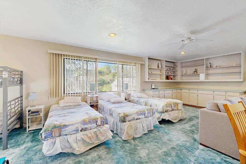 Lollipop Lakehouse