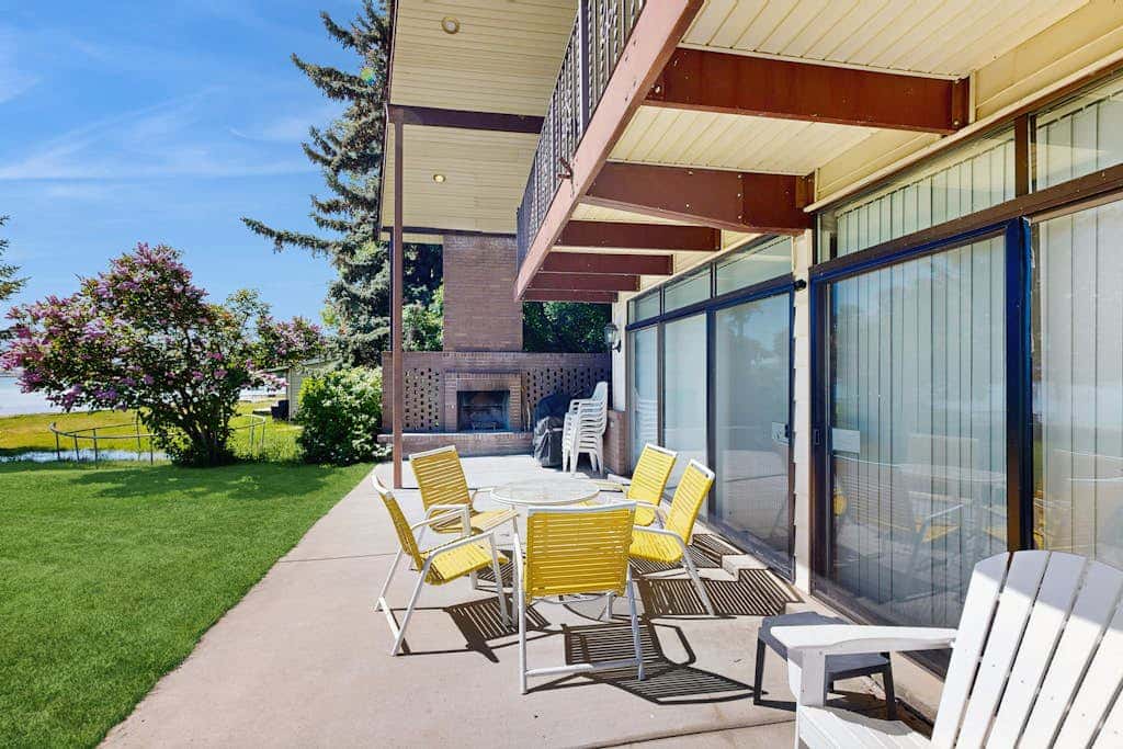 Lollipop Lakehouse