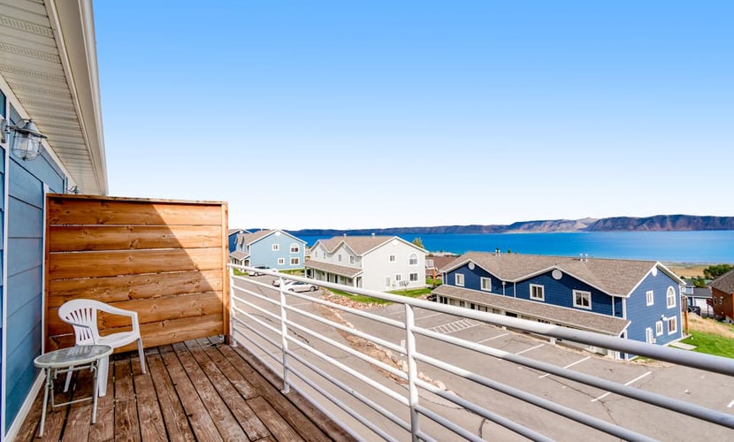 Three-story condo with stunning Bear Lake view, 3 decks, pool & tennis courts