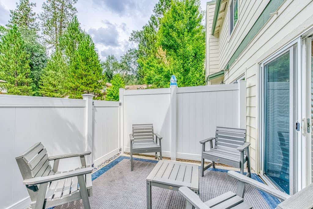 Two-story condo in gated community with patio, pool, hot tub - walk to Bass Lake