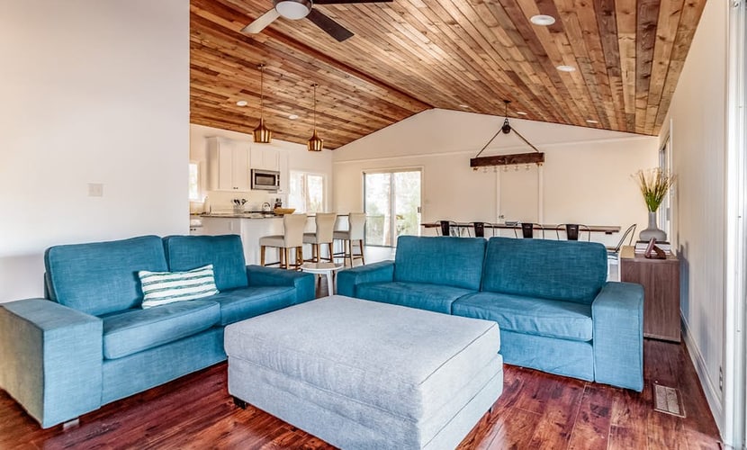 Peaceful getaway near Bass Lake & Yosemite w/Ping-Pong, gas grill, AC, game room