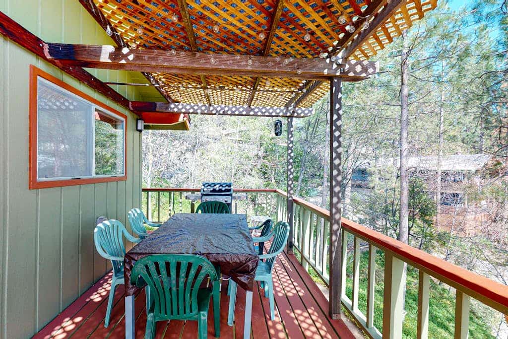 Lakeview home with boat slip on private marina dock plus washer/dryer & WiFi