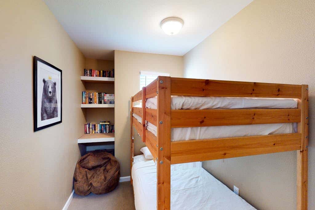 Northshore Lakeview Getaway