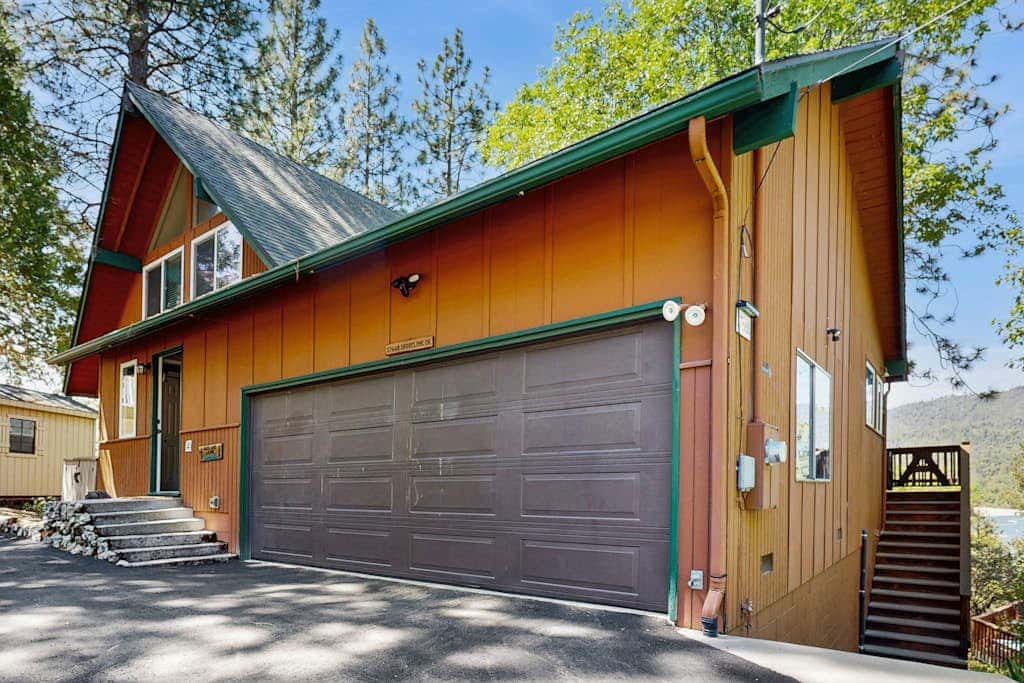 Bass Lake Lodge