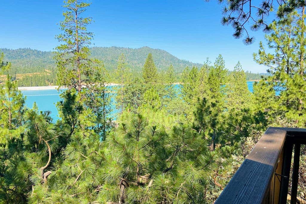 Bass Lake Lodge