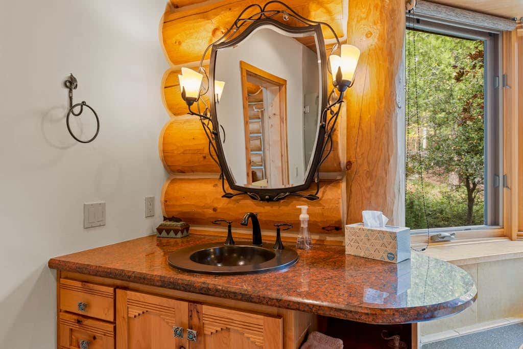 Willow Cove Log Cabin
