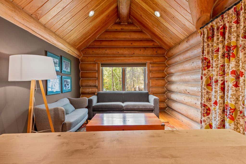 Willow Cove Log Cabin
