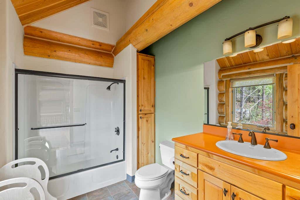 Willow Cove Log Cabin