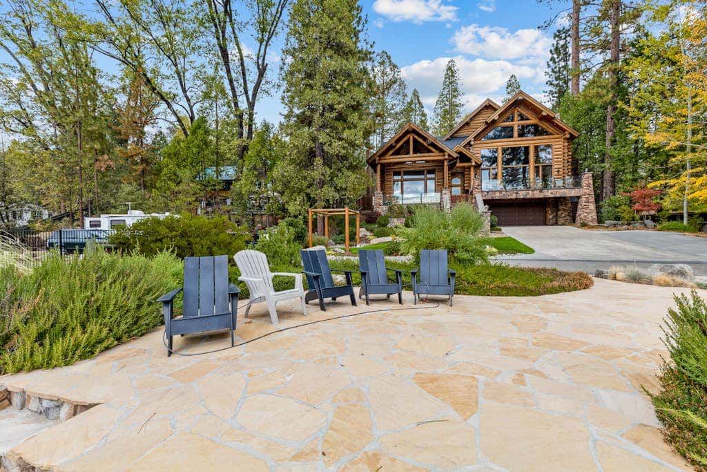 Willow Cove Log Cabin