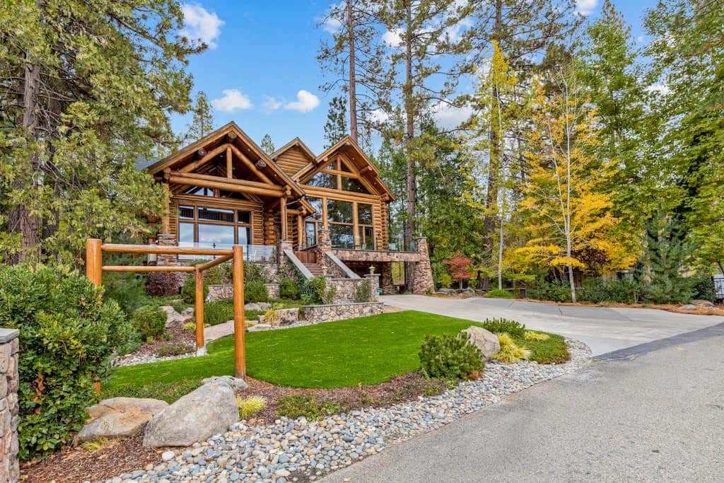 Willow Cove Log Cabin
