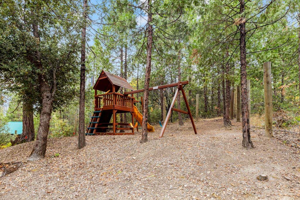 Willow Cove Log Cabin