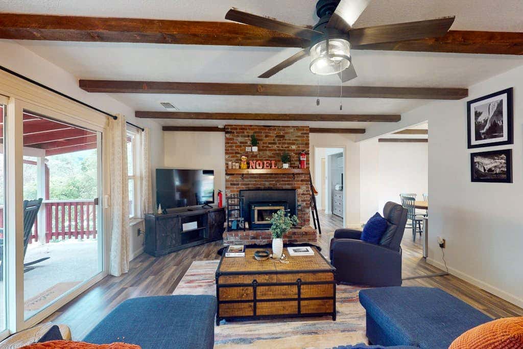 The Firelight Lodge