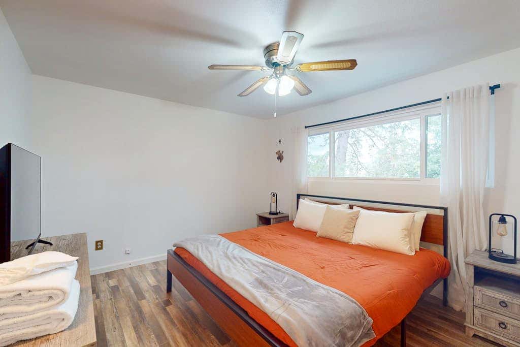 The Firelight Lodge