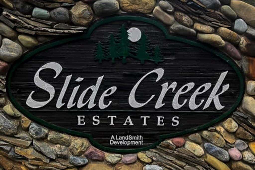 Creekside & Cozy