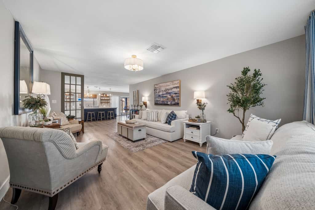 Campus Palms | Modern 3BR | Private Pool