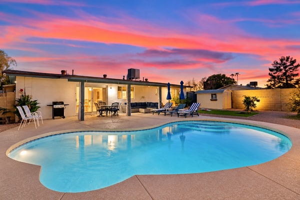 Campus Palms | Modern 3BR | Private Pool