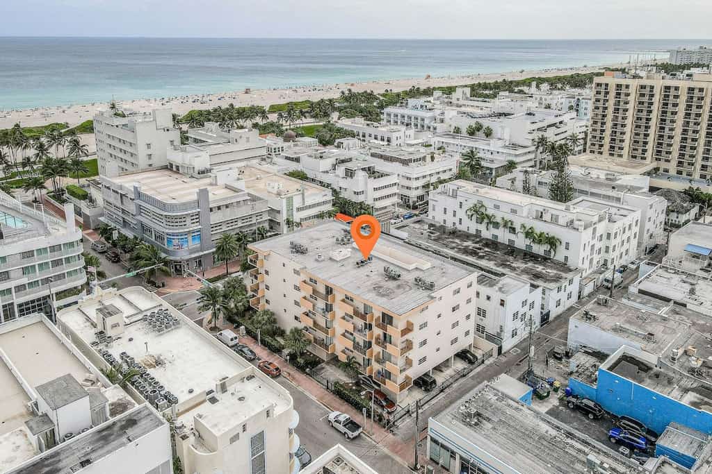 Snowbird-Friendly Condo with WiFi, Central AC- Short Walk to the Beach