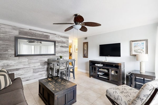 Modern resort-style condo - steps from the beach, near Fort Lauderdale