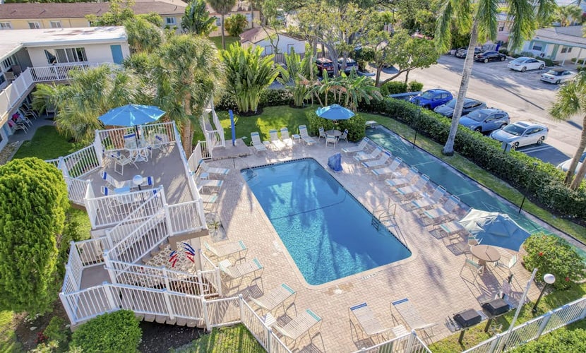 Modern resort-style condo - steps from the beach, near Fort Lauderdale