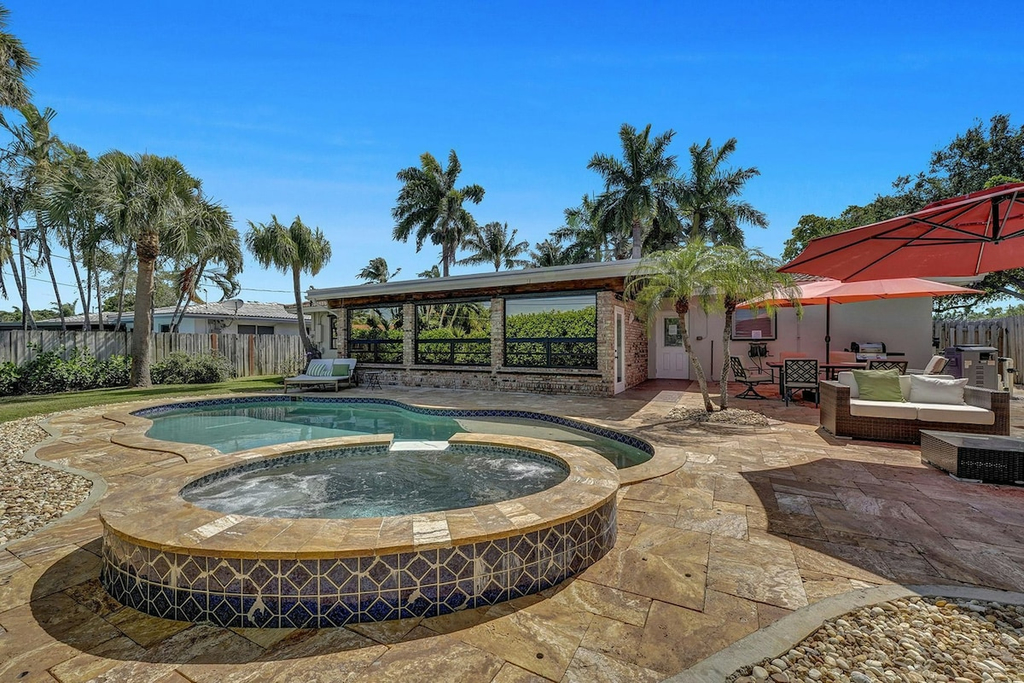 Tropical Bliss Alfresco Villa