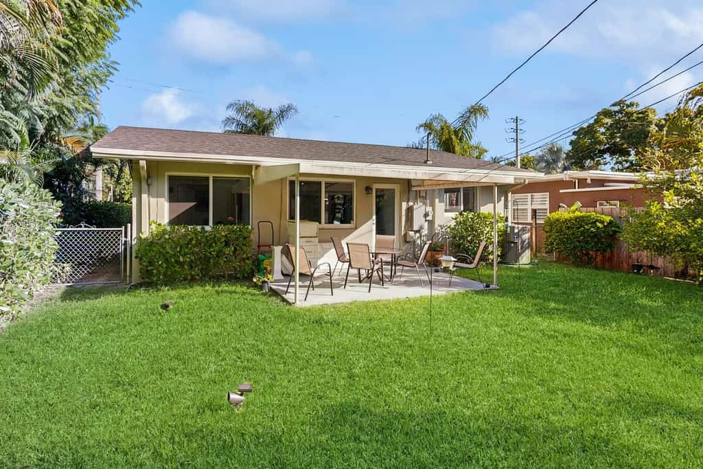Thoughtfully designed home with patio, grill & great location