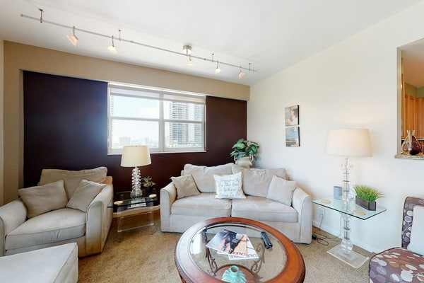 Stunning ocean-facing condo with intercoastal views & balcony -1 block to beach