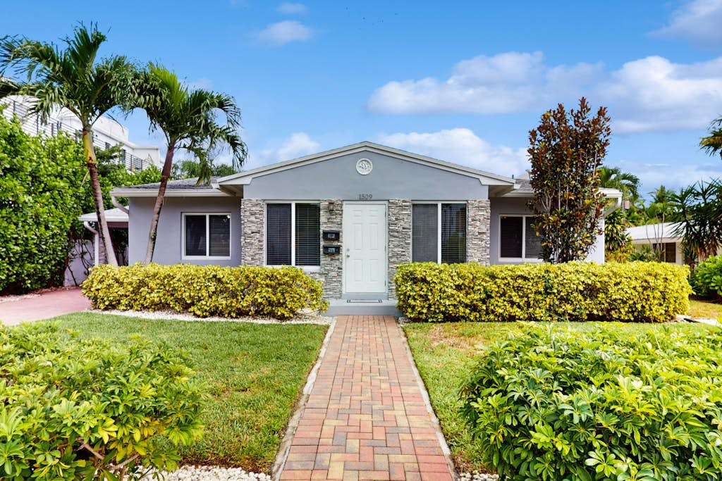 The Front House & Cottage