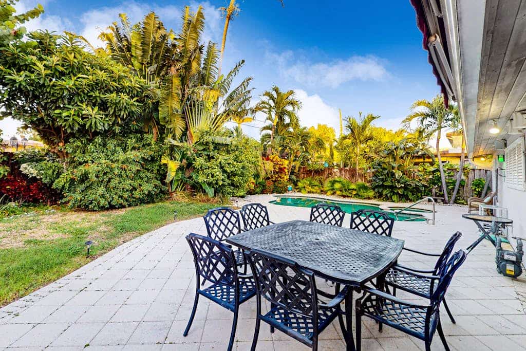 Spacious & sunny retreat with private pool & patio - near beaches & golf