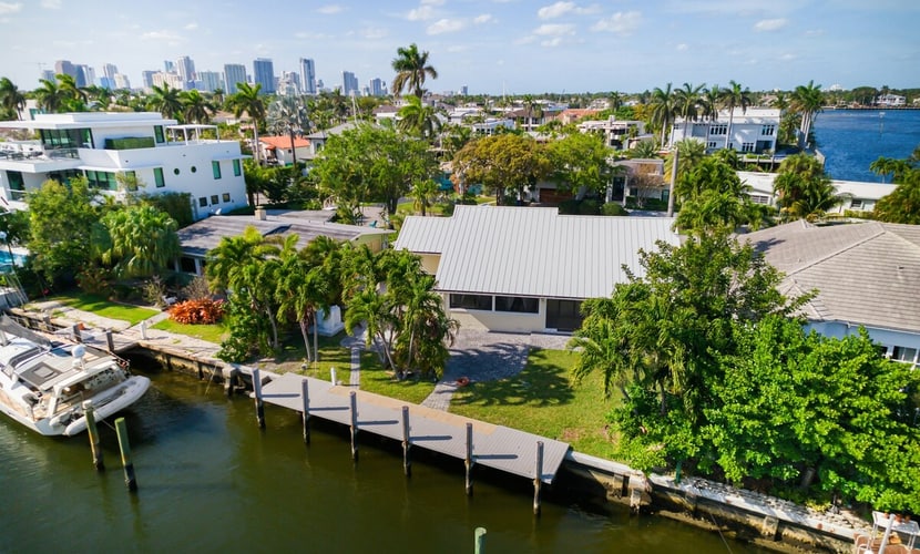 Stunning oceanfront home with boat parking & jetted tub - snowbird-friendly
