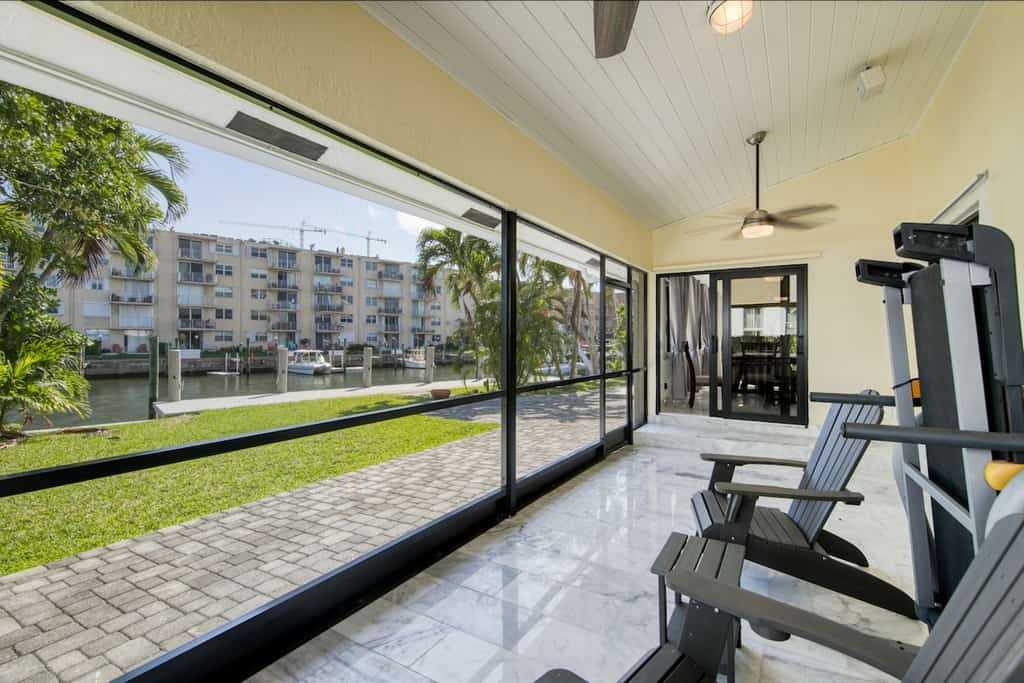 Stunning oceanfront home with boat parking & jetted tub - snowbird-friendly