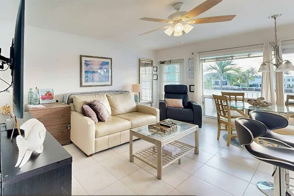 Waterfront condo near beach w/ Intracoastal Waterway view, shared pool