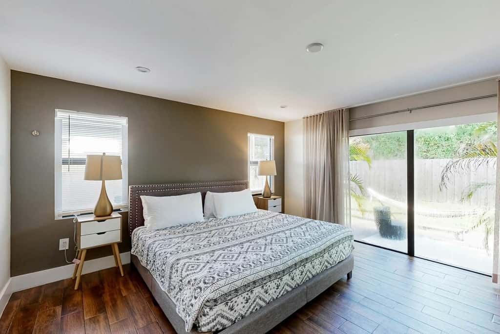 Mid-Century Modern Oasis