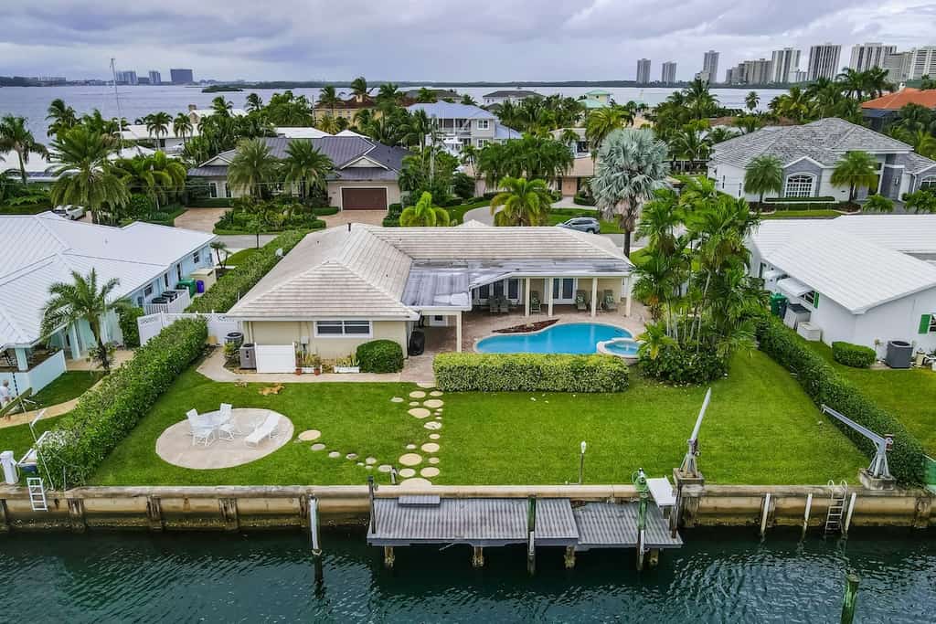 Contemporary Canal-Front Home with Private Pool & Spa, Free WiFi & Private W/D