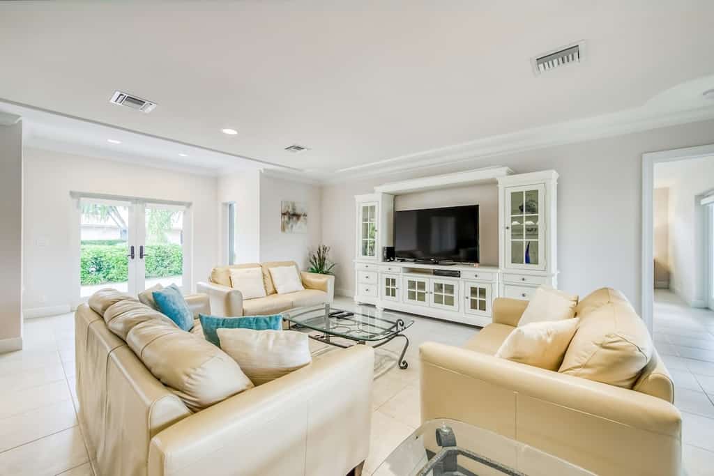 Contemporary Canal-Front Home with Private Pool & Spa, Free WiFi & Private W/D
