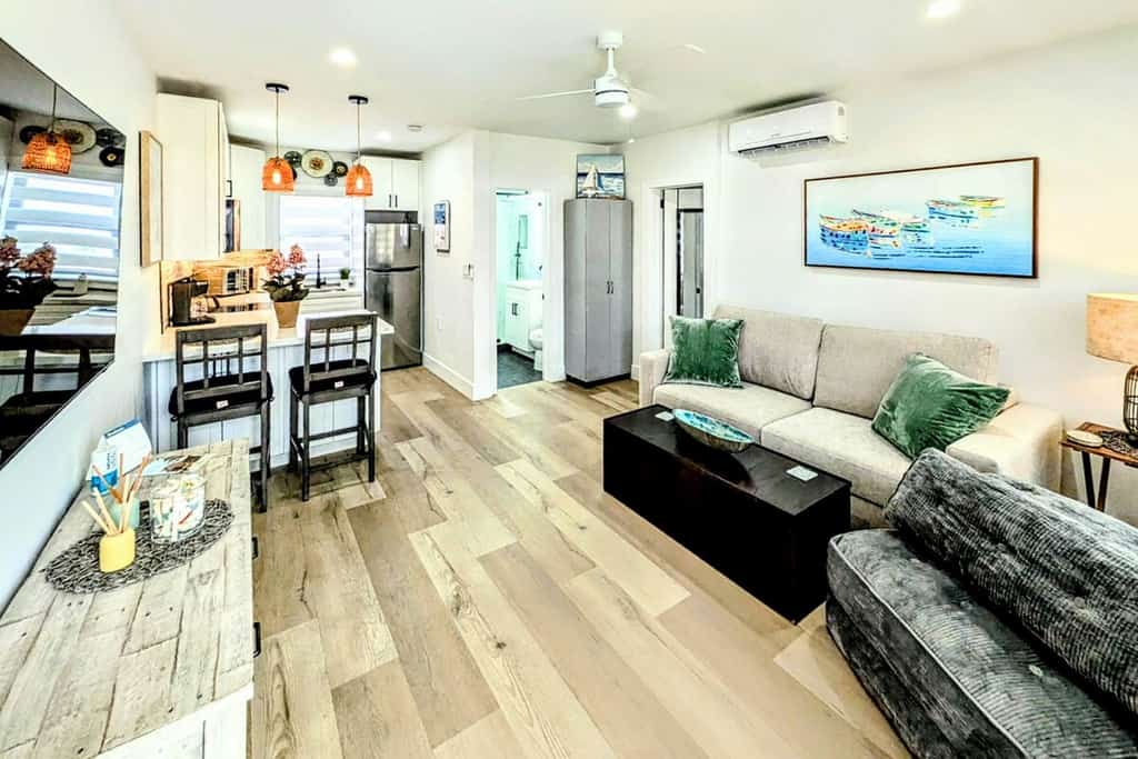 Stylish beach condo with ocean access and prime boardwalk location