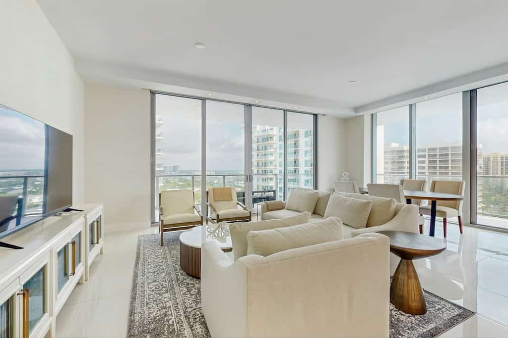 Dog friendly, beach front condo with pool, hot tub & fully equipped fitness room