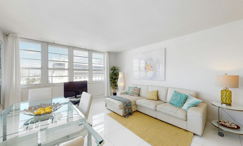 Relaxing ocean view condo with pool, hot tub, spa, kitchen, & fitness center