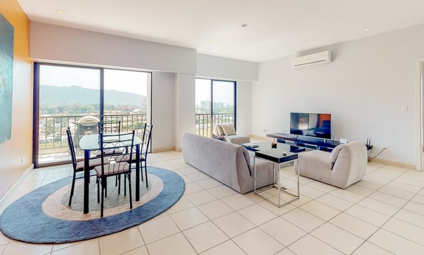 Upscale, Modern Condo with Ocean Views, Shared Pool, and WiFI