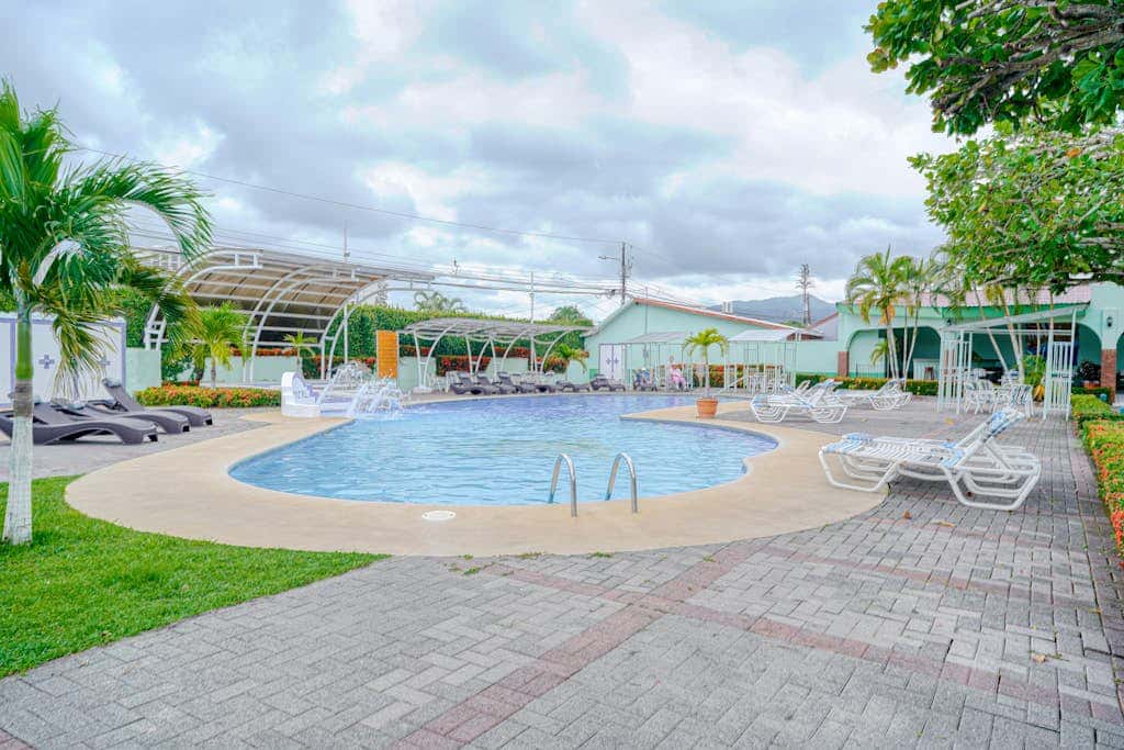 Jaco Tropical 69