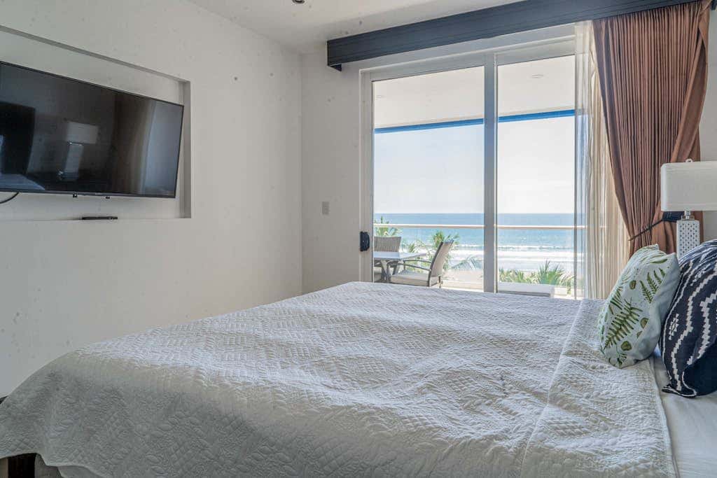 Breakwater Point 603