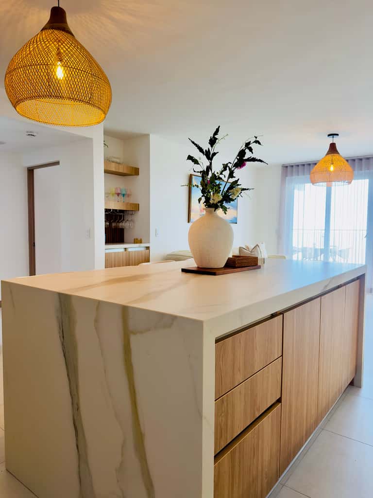 Mar a Mar 1201 Ocean View Luxury Condo