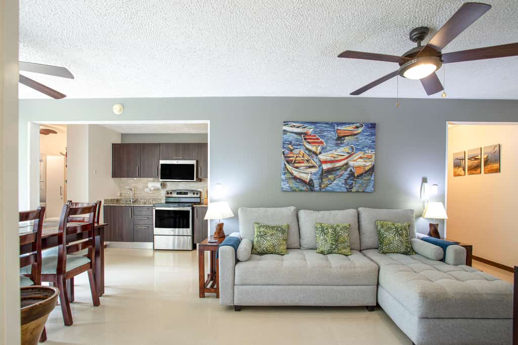 Costa Linda 8-11 3BR Apartment With Garden View