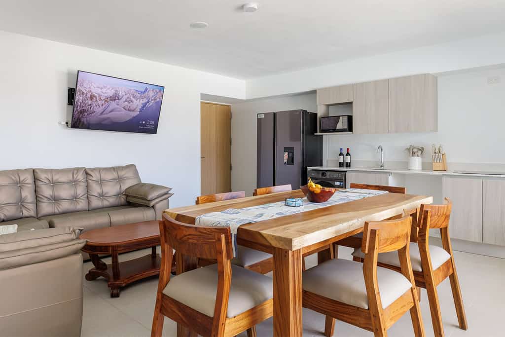 Viva Jaco Large Capacity Condo (03-07C)
