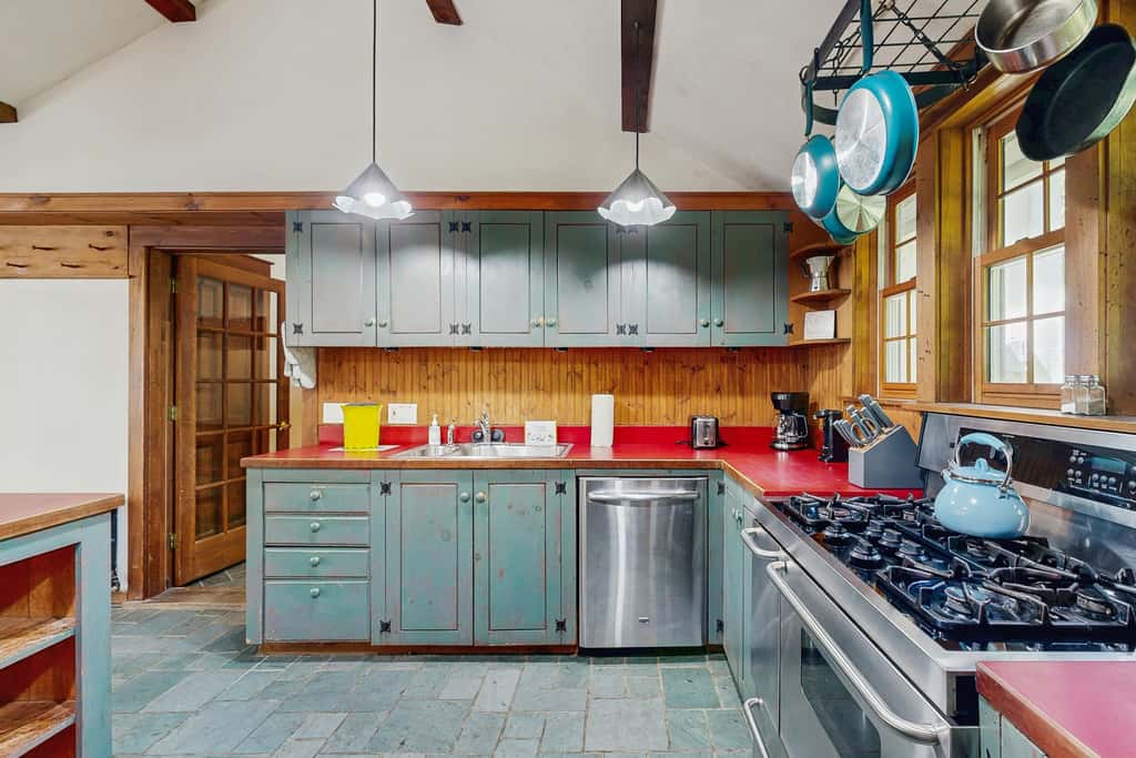 Sterling Pond House