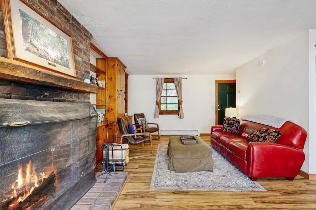 Sterling Pond House