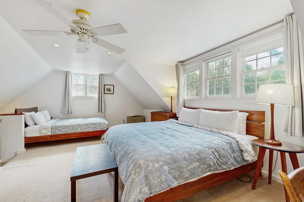 Sterling Pond House