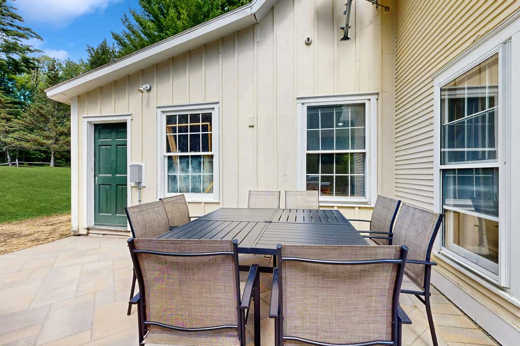 Sterling Pond House
