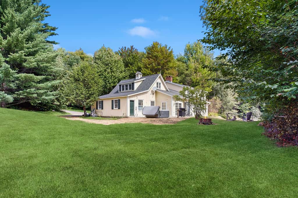 Sterling Pond House